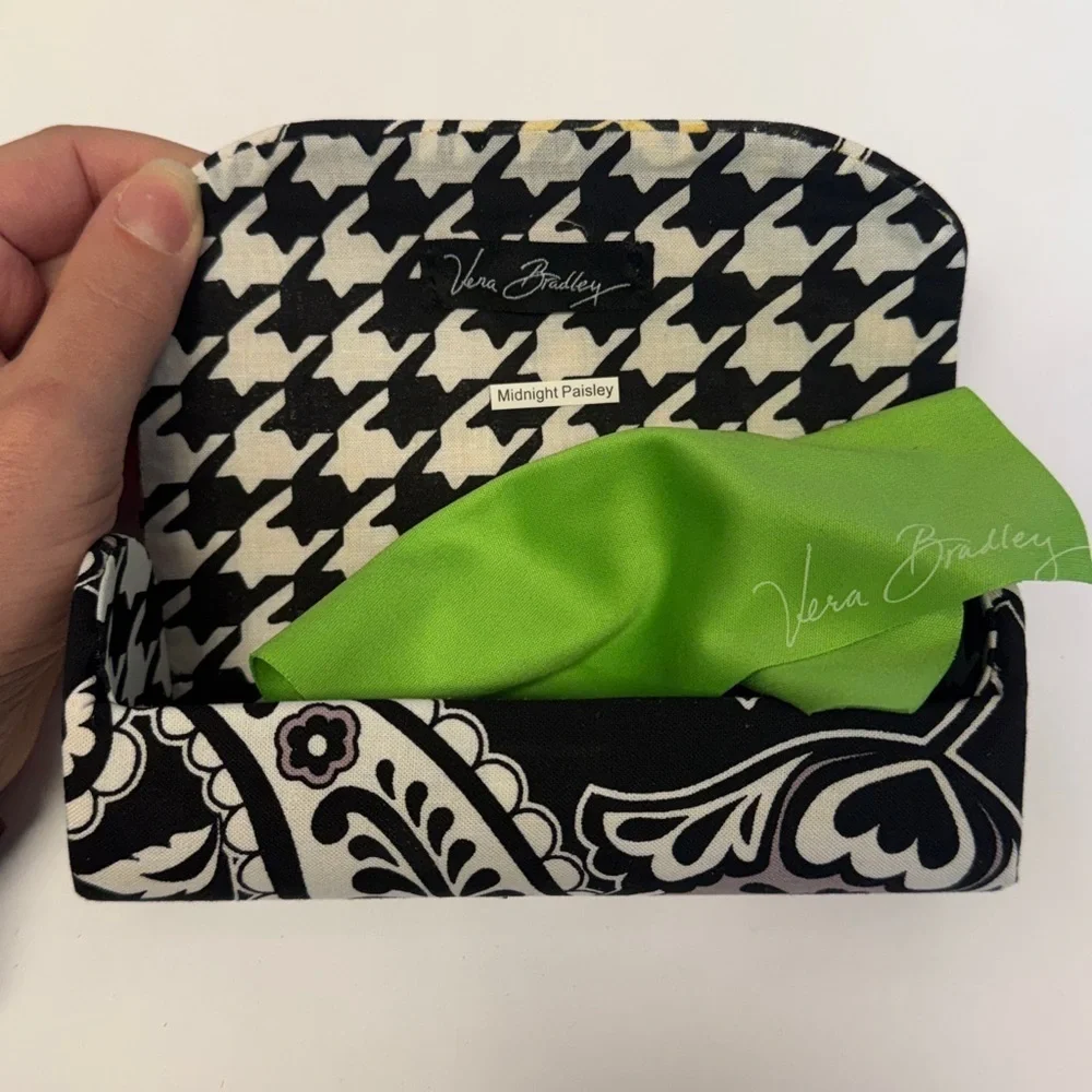 NWOT Vera Bradley Black and White Midnight Paisley Optical Glasses Case